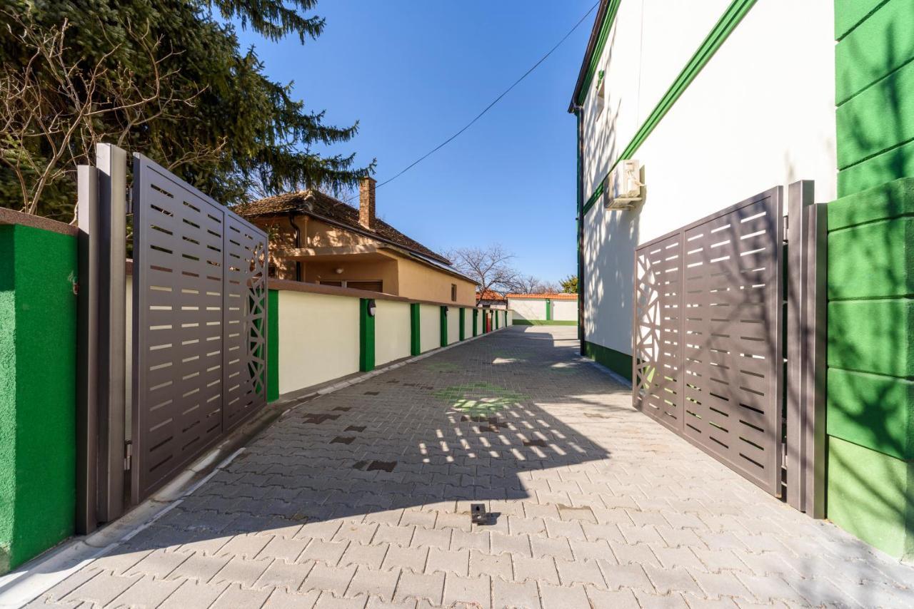 Garni Hotel Mala Moskva Bela Palanka Buitenkant foto
