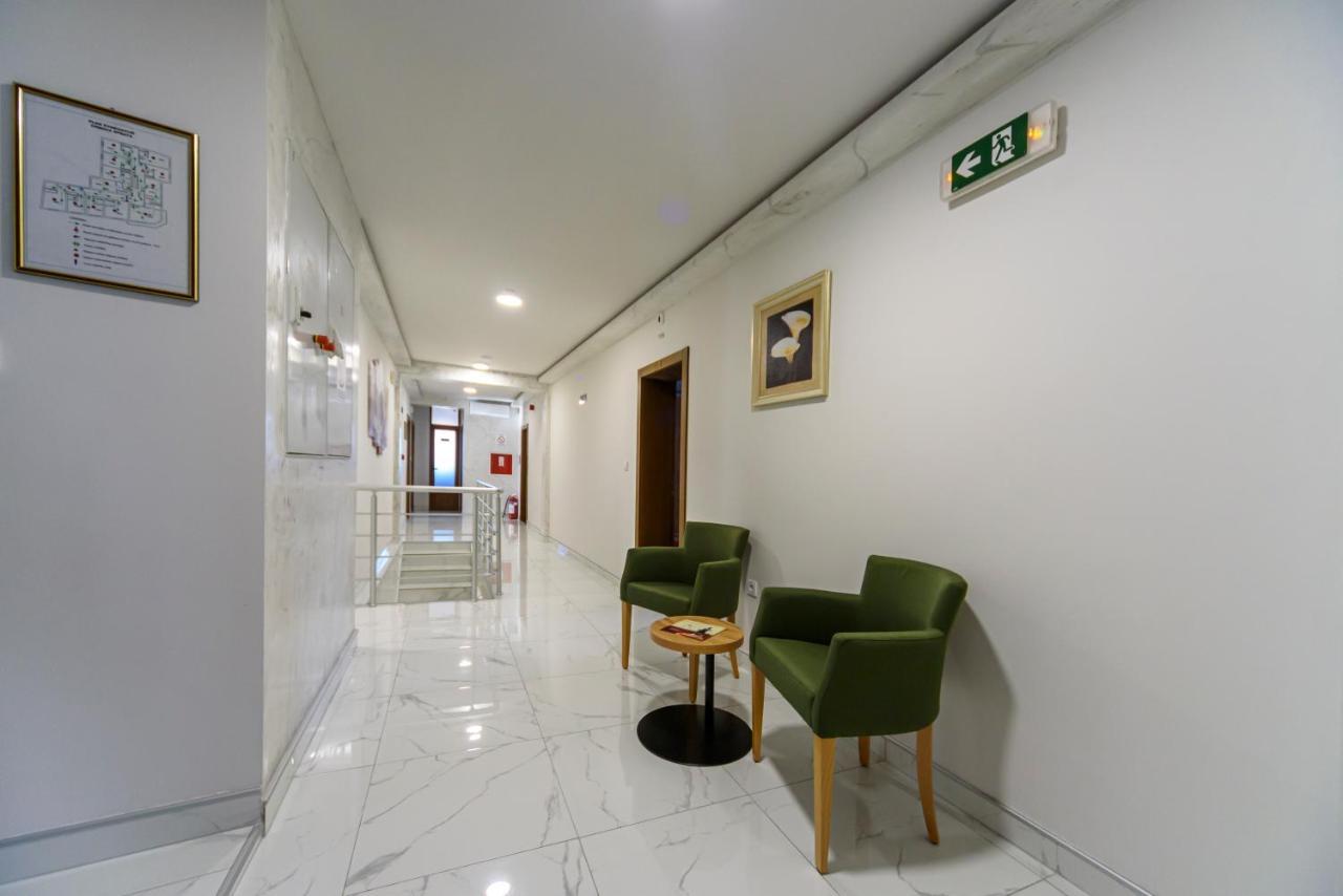 Garni Hotel Mala Moskva Bela Palanka Buitenkant foto