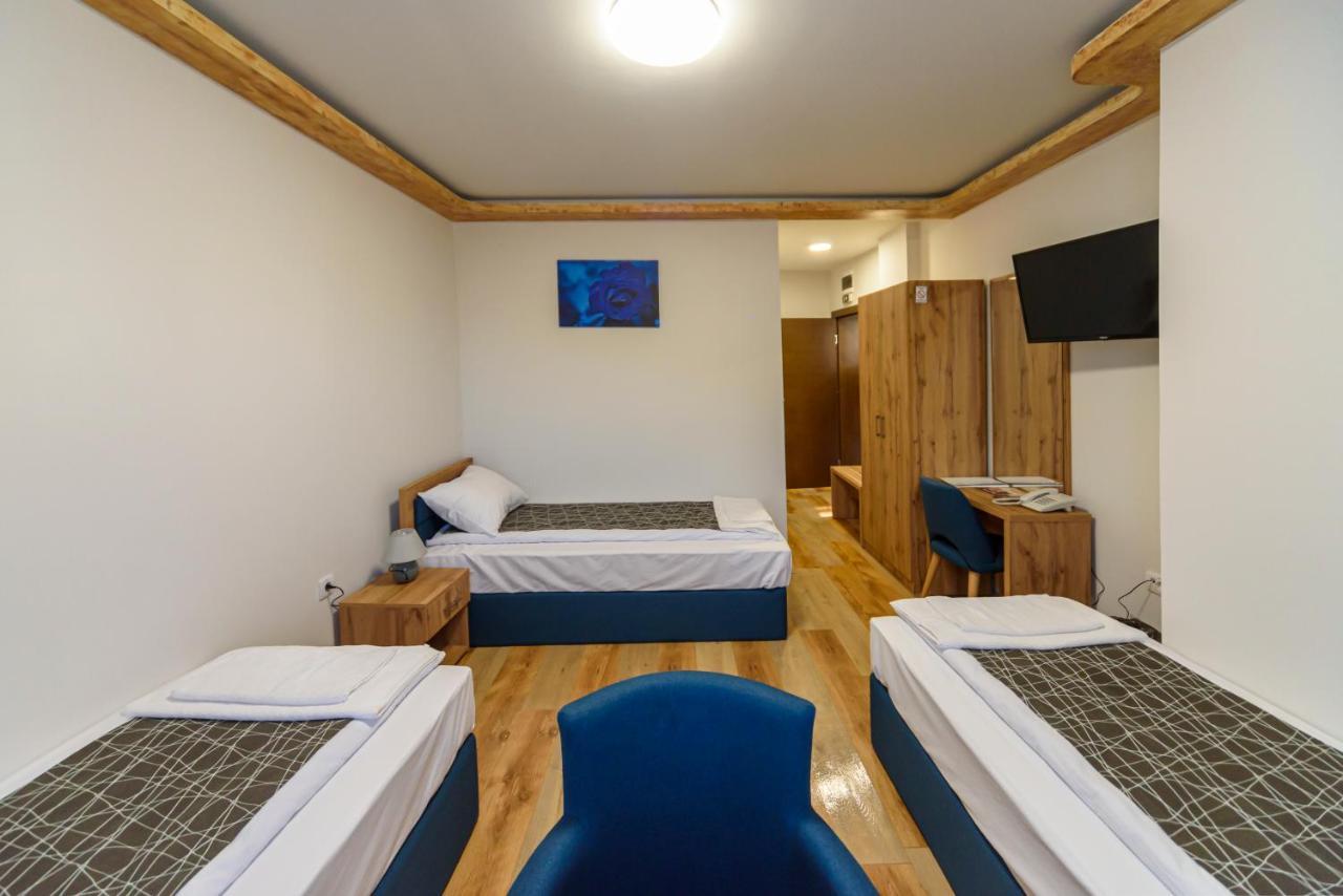 Garni Hotel Mala Moskva Bela Palanka Buitenkant foto