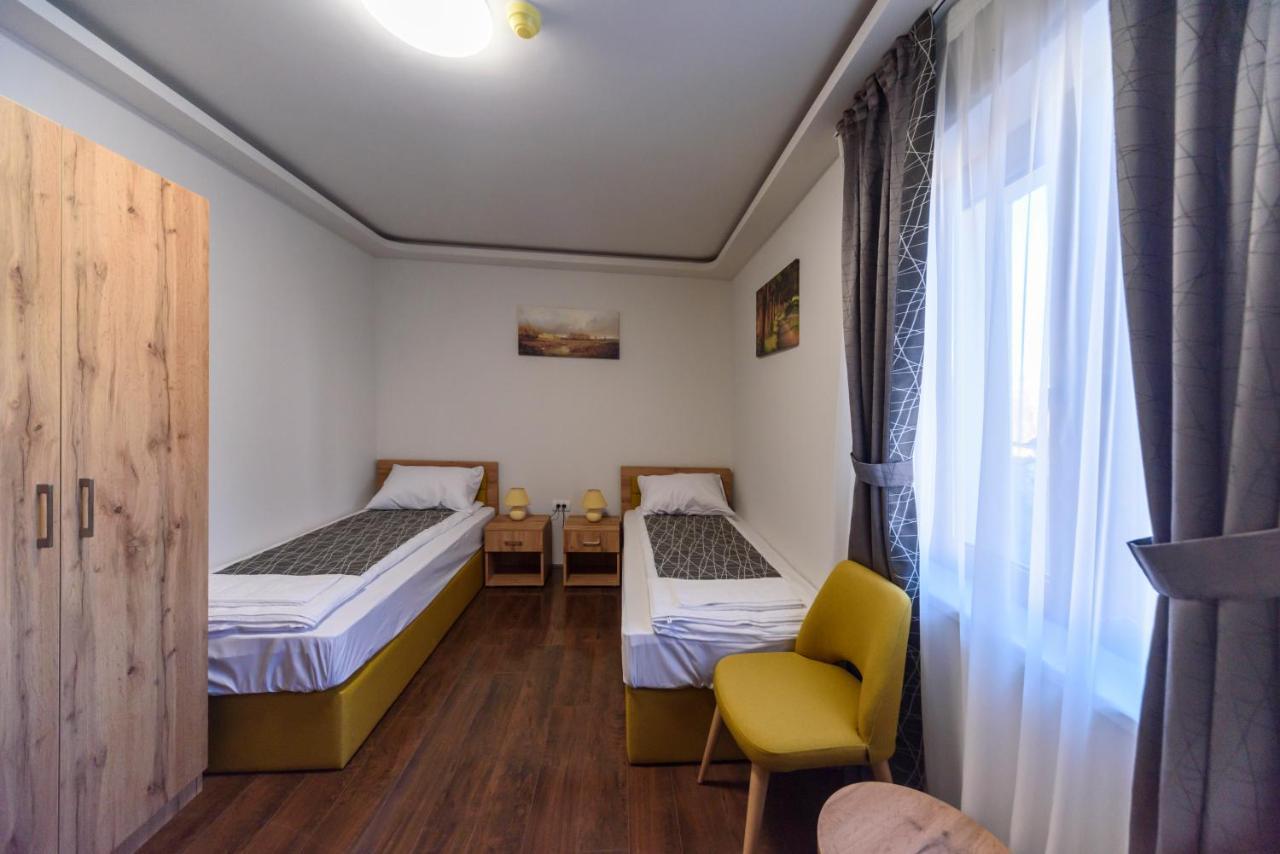 Garni Hotel Mala Moskva Bela Palanka Buitenkant foto